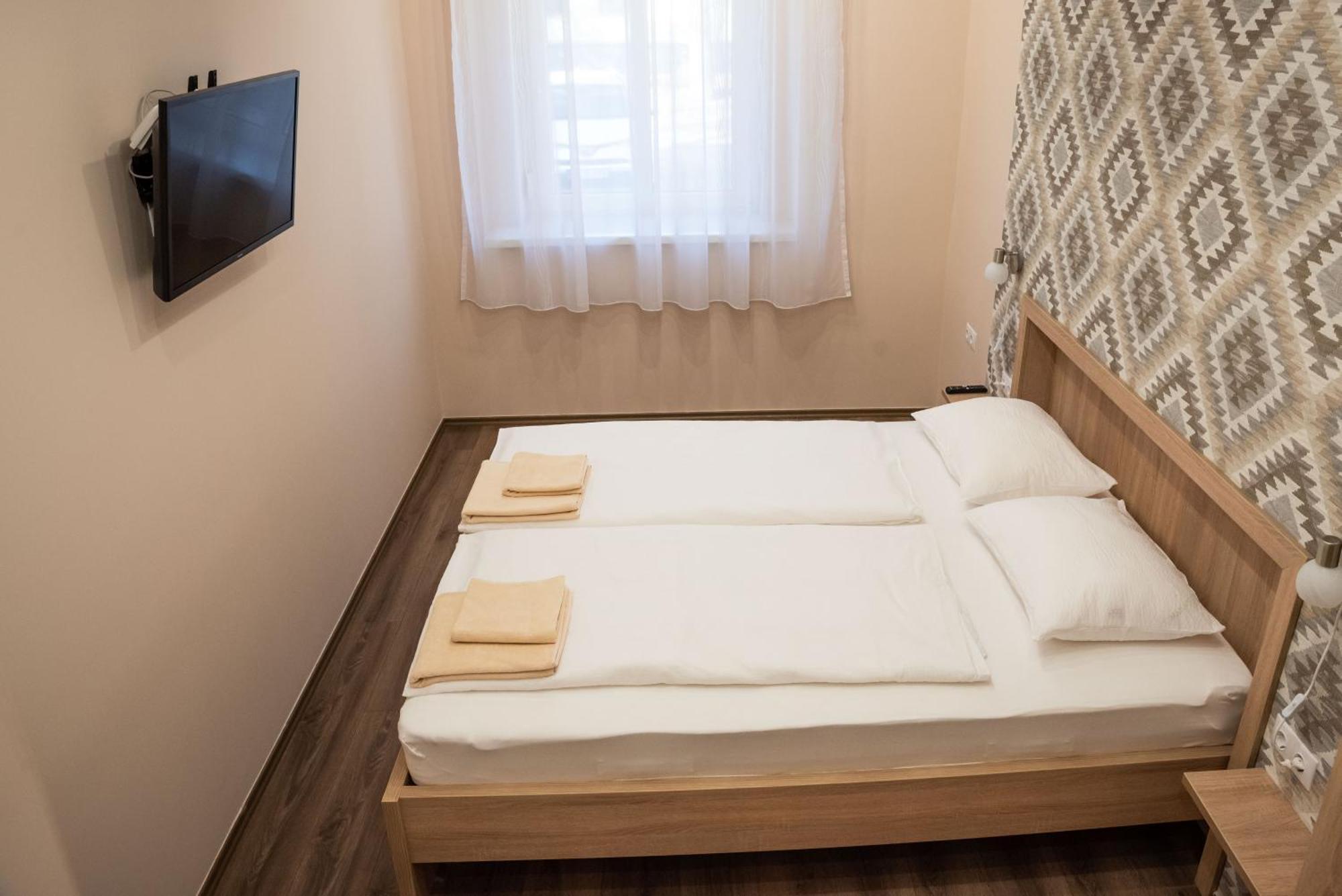 Gesztenye Apartman Makó Exterior foto