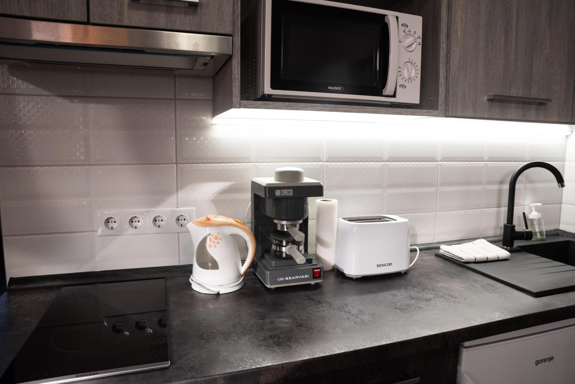 Gesztenye Apartman Makó Exterior foto