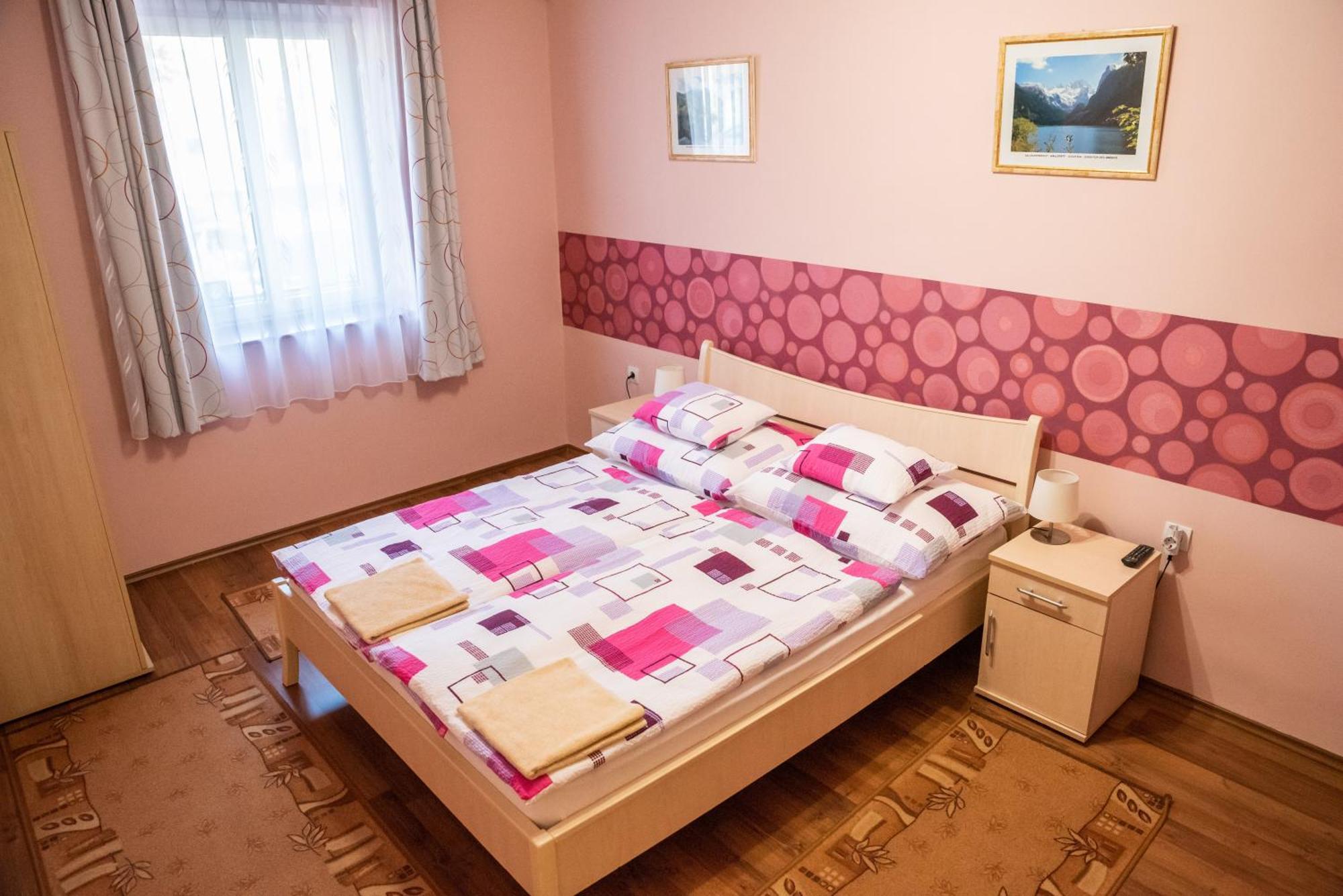 Gesztenye Apartman Makó Exterior foto